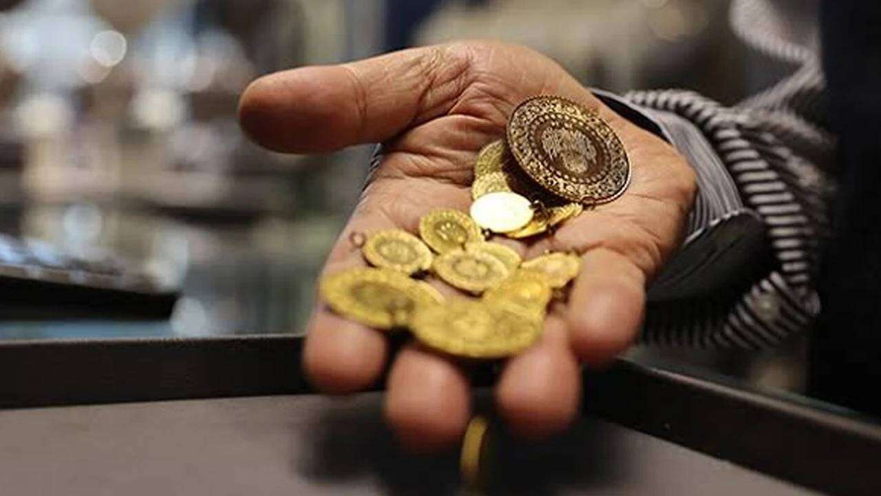 Gram altın düşmeye devam edecek mi? Tuna Kaya 'Son dip bölgesi burası' deyip korkulacak rakamı açıkladı! 10